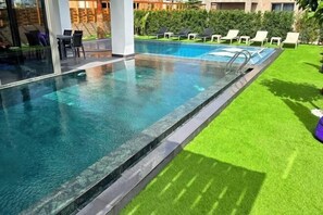 Outdoor pool - DrVilla°Suits (Serik)