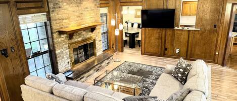 TV connectée, cheminée