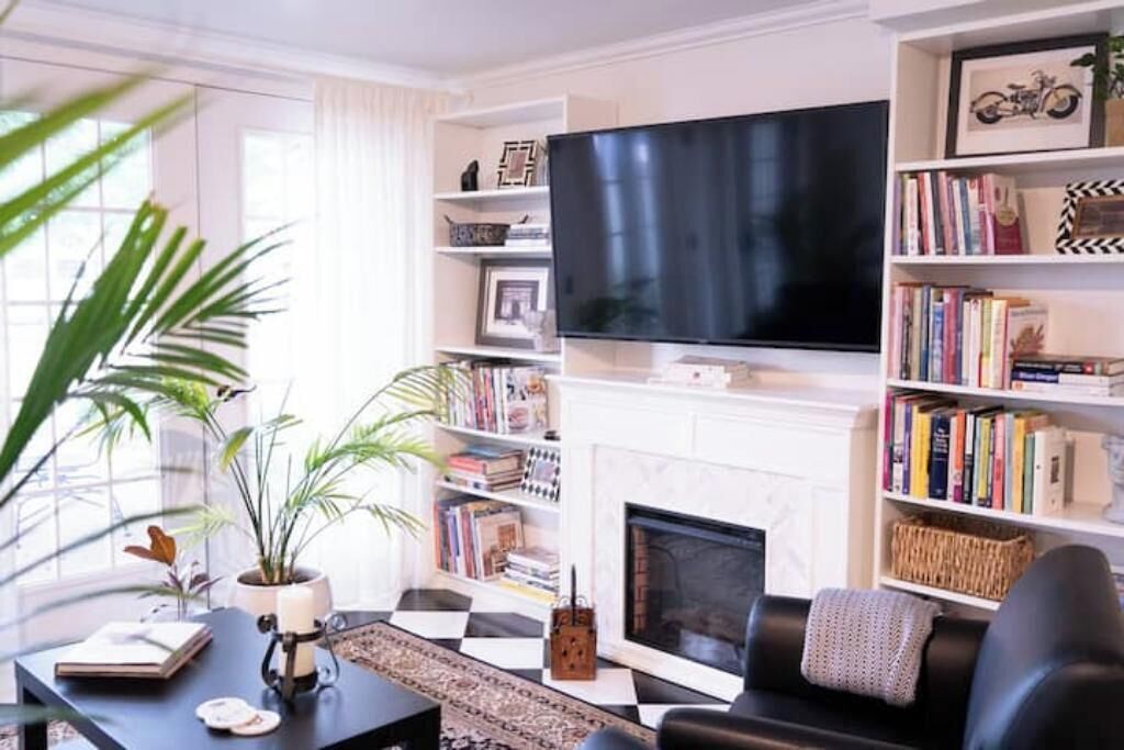 TV connectée, cheminée