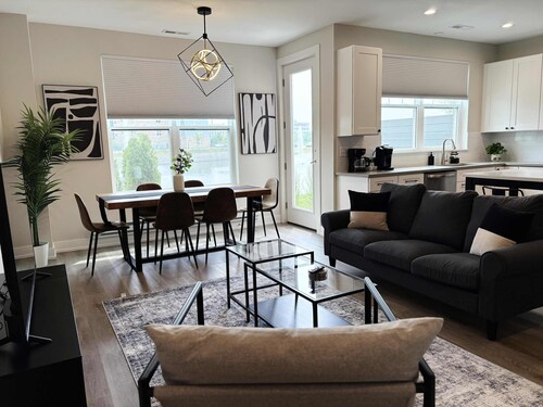 4BR Home – Well-Furnished, Garage Included