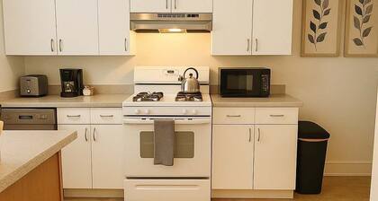 1-Bedroom Pad | Cozy + All-Set