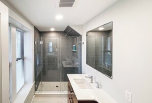 Shower, hair dryer, towels, toilet paper - 6-bed, Close to City, Roof deck! Private Bathroom per Bedroom! (Boston)