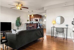 Televisión, oficina