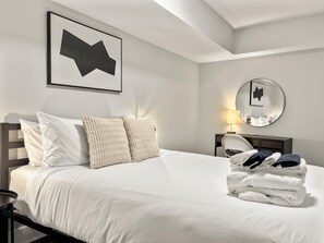 4 chambres, fer et planche à repasser, lit parapluie, Wi-Fi