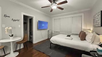 Iron/ironing board, travel crib, WiFi, bed sheets