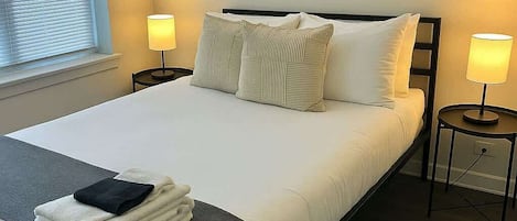 1 bedroom, iron/ironing board, travel cot, WiFi
