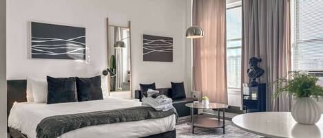 Iron/ironing board, travel crib, WiFi, bed sheets