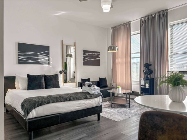 Iron/ironing board, travel cot, WiFi, bed sheets