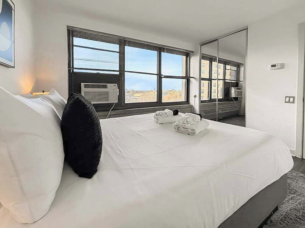 2 bedrooms, iron/ironing board, travel cot, WiFi