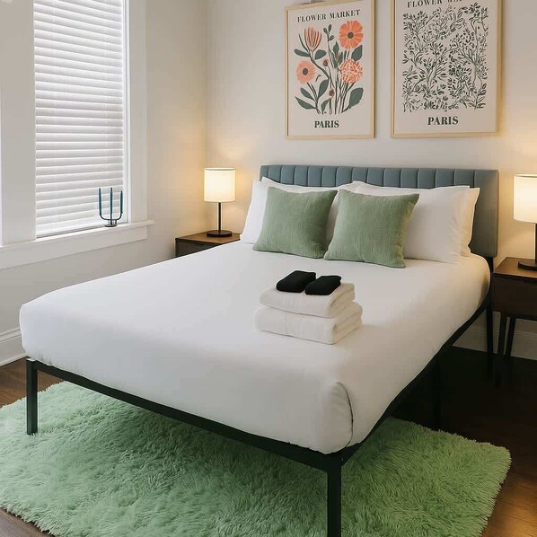 3 bedrooms, iron/ironing board, WiFi, bed sheets