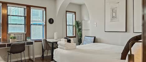 Iron/ironing board, travel crib, WiFi, bed sheets
