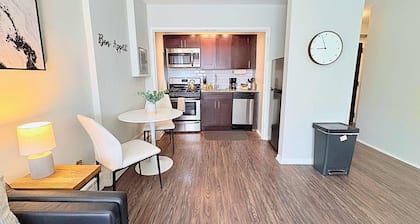 Prime Spot, Chic 1-Bedroom Unit