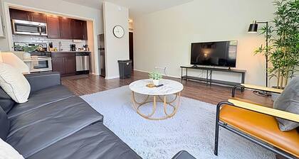 Prime Spot, Chic 1-Bedroom Unit