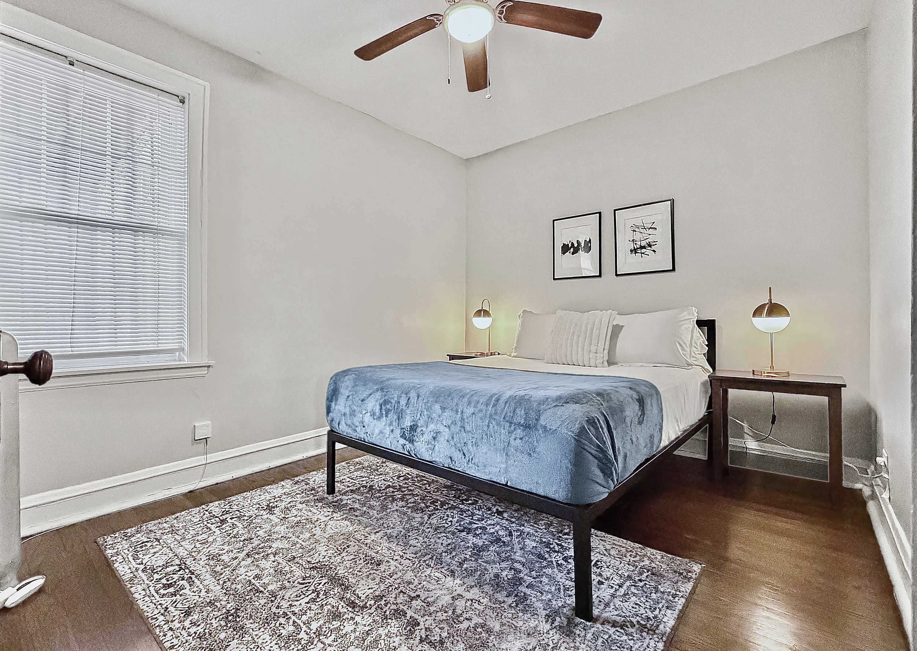 1 slaapkamer, een strijkplank/strijkijzer, reisbedje, wifi