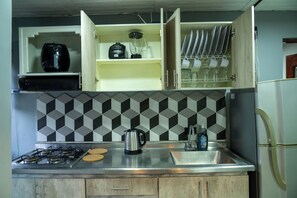 Een microgolfoven, een oven