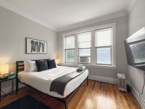 Iron/ironing board, travel cot, WiFi, bed sheets