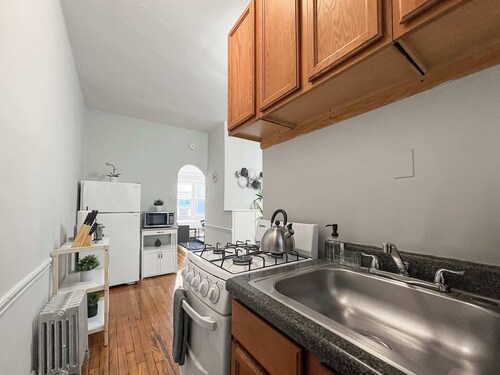 Trendy & Comfy Studio Unit