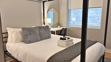 3 habitaciones, tabla de planchar con plancha, cuna de viaje y wifi