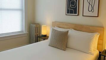 1 bedroom, iron/ironing board, travel cot, WiFi