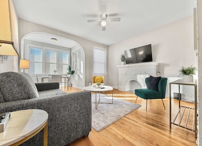 3BR Spacious Apartment in Chicago