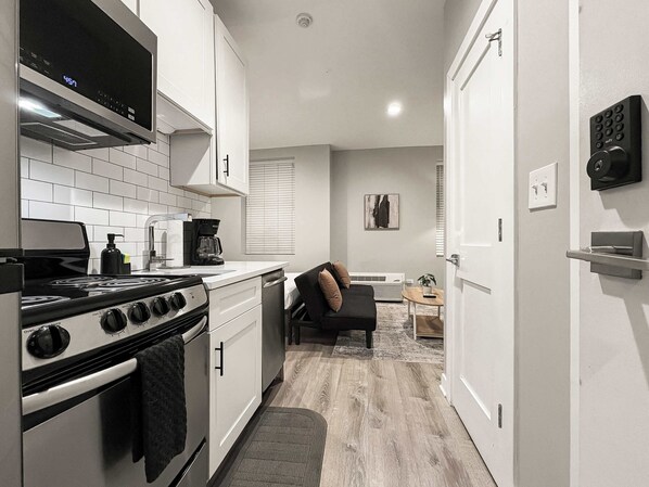 Fridge, microwave, oven, stovetop