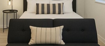 Montrose Studio:Your Uptown Base