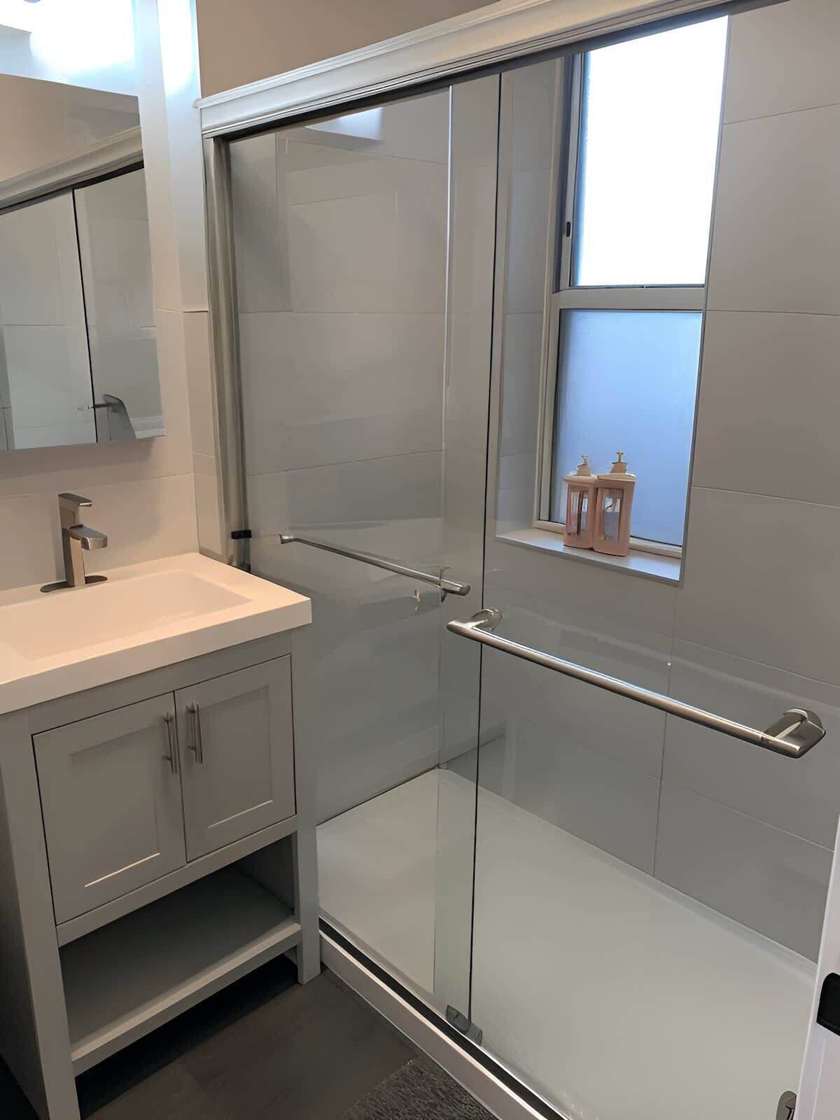 Een douche, een haardroger