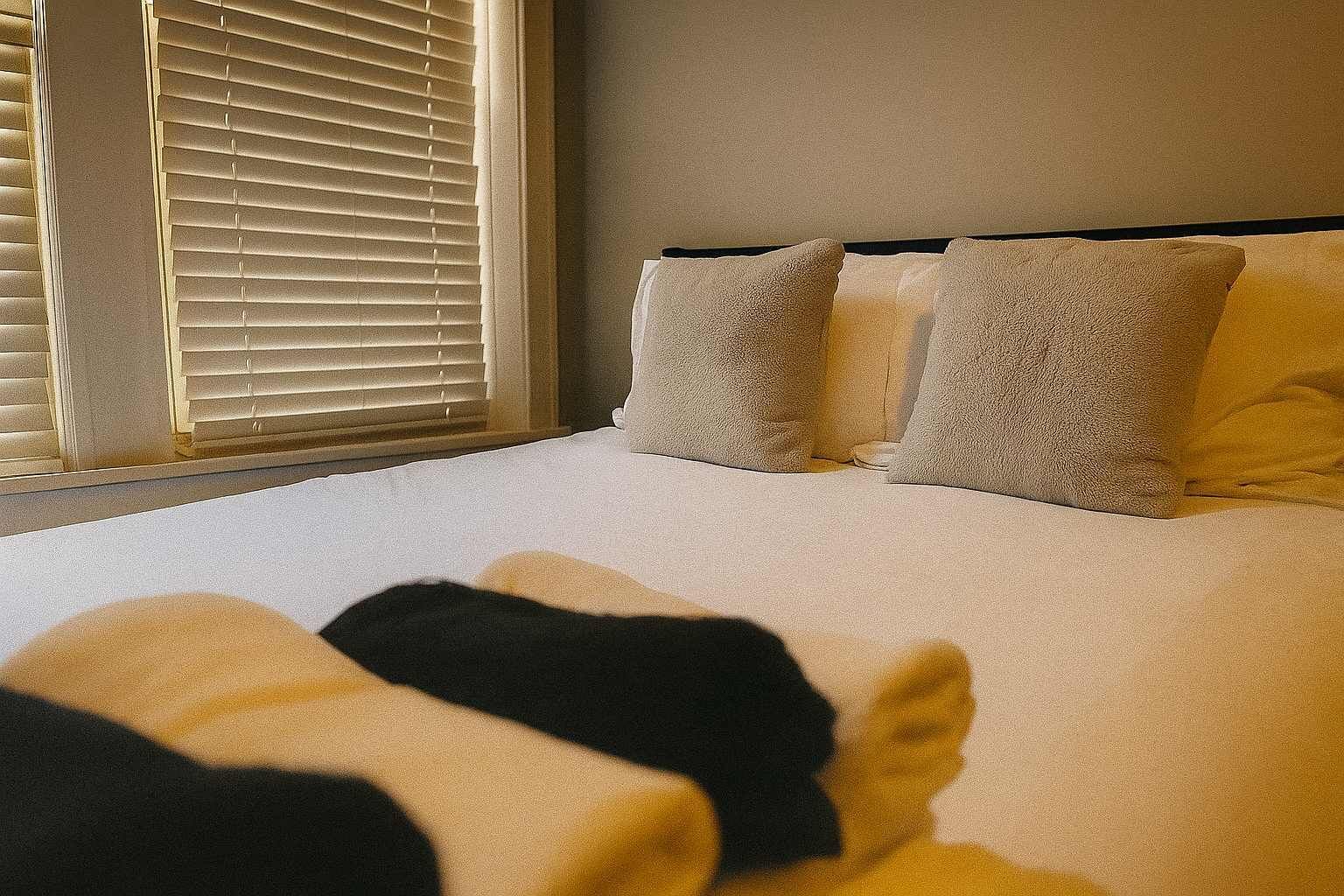 熨斗/熨衣板、旅行婴儿床、WiFi、床单