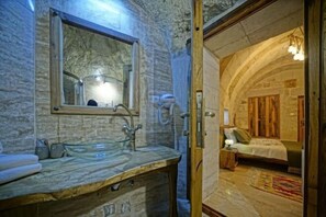 Room - Vigneron Cave Hotel (Ortahisar)
