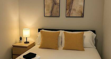 Urban Comfort • 2BR in West Town