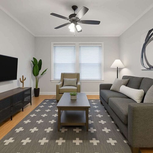 Clean & Equipped 1BR Apt