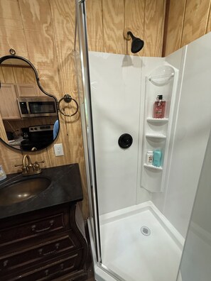 Shower, hair dryer, towels, soap - Container Home Experience on Ranch by Lake Ray Roberts! (Pilot Point)
