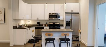 3BR Complete and Spacious Apt