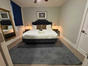 3 slaapkamers, een strijkplank/strijkijzer, reisbedje, wifi