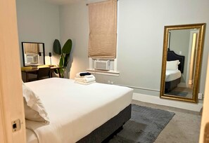 3 bedrooms, iron/ironing board, travel crib, WiFi