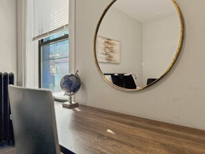 Interior - Ideal 2BR Getaway Close to Attractions (Chicago)