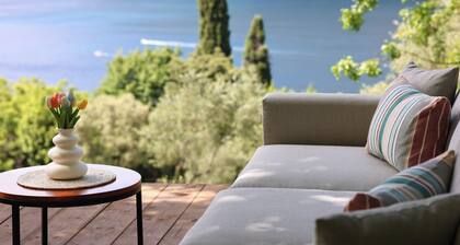 Luxurious Charming Glamping with Seaview in Kotor Bay and Chestnut Forest