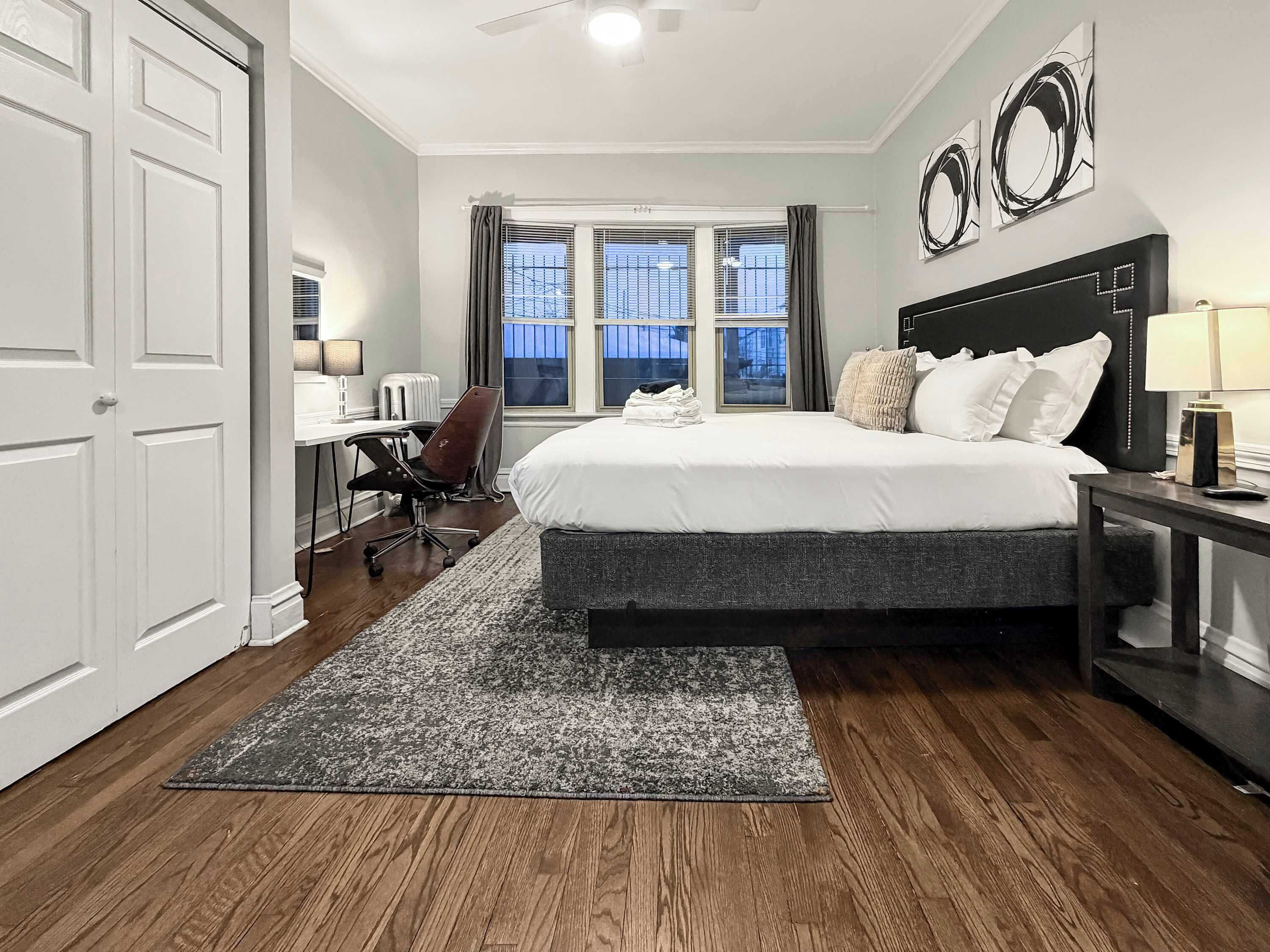 2 chambres, fer et planche à repasser, lit parapluie, Wi-Fi