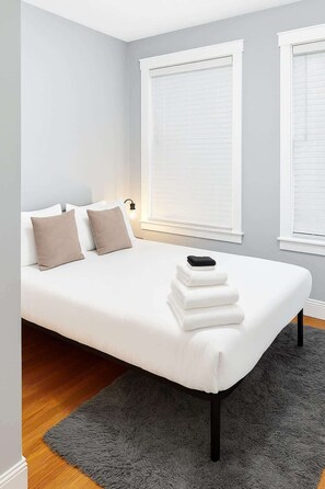2 bedrooms, iron/ironing board, travel cot, WiFi