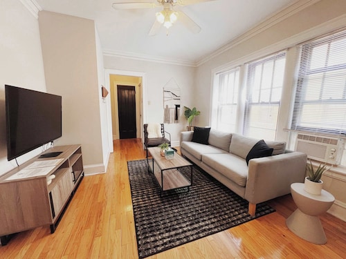 Homey 1BR Space Apartment