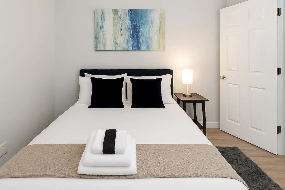 4 soverom, strykejern/-brett, wi-fi og sengetøy