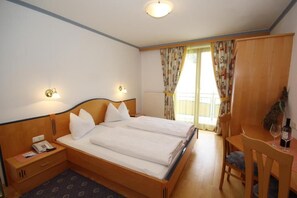 Hypo-allergenic bedding, in-room safe, blackout curtains - Hotel Bärenbachhof (Saalbach)
