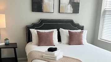 3 habitaciones, tabla de planchar con plancha, cuna de viaje y wifi