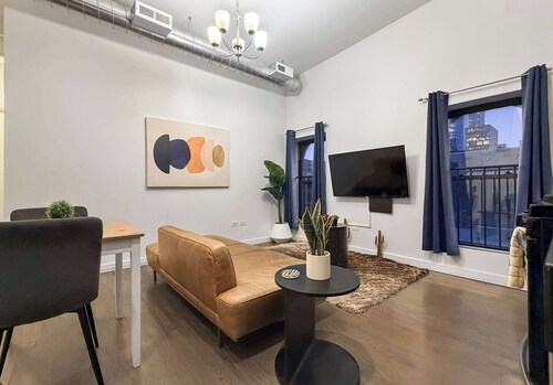Modern Comfort: 1BR Unit w/ Laundry