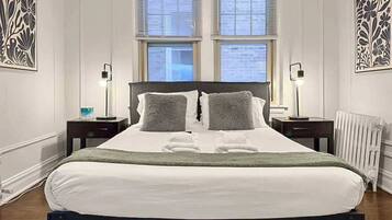 Iron/ironing board, travel crib, WiFi, bed sheets