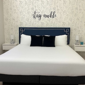 2 bedrooms, iron/ironing board, travel cot, WiFi