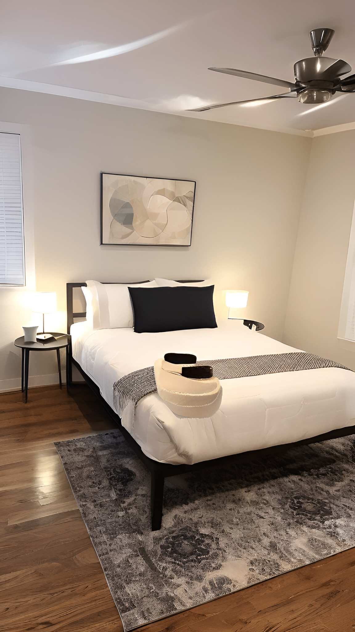 2 habitaciones, tabla de planchar con plancha, cuna de viaje y wifi 