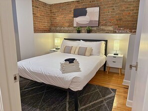 2 bedrooms, iron/ironing board, travel cot, WiFi