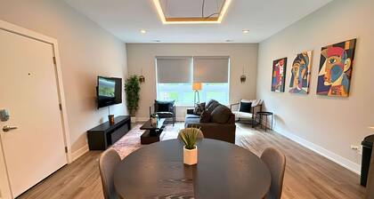 Sleek Style 3BR Haven - Free Parking