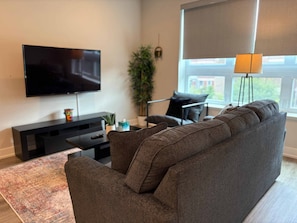 Televisión y oficina